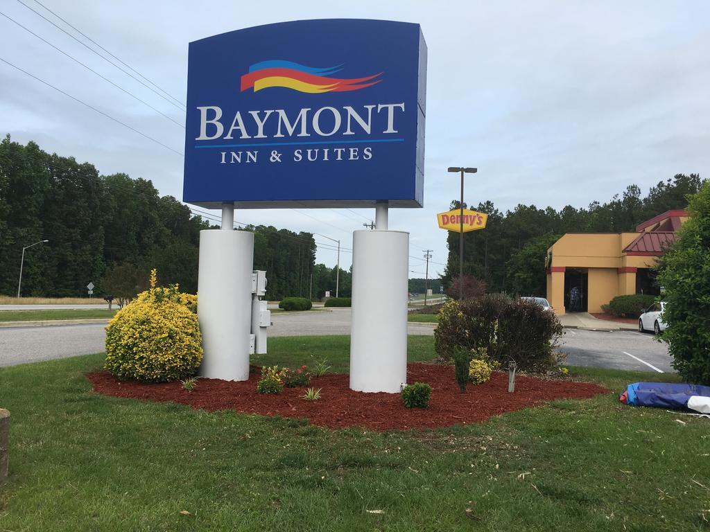 Baymont By Wyndham Rocky Mount I-95 Hotell Exteriör bild